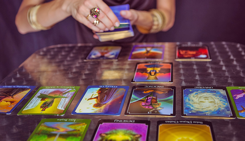 How to Shuffle and Lay Out Tarot Cards